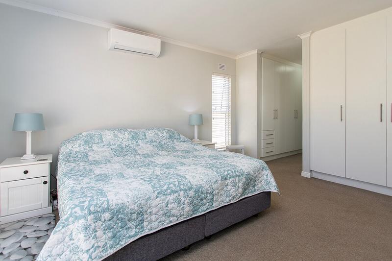 3 Bedroom Property for Sale in Sunningdale Western Cape